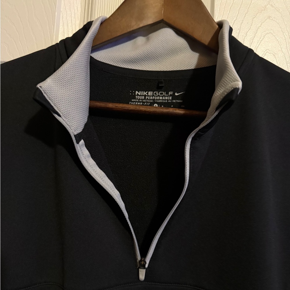 Nike Golf Men's Therma Fit 1/4 Zip - Picture 6 of 8
